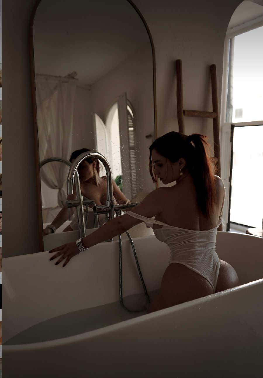 A playful frame from Miranda Faith nude — online in Tabriz