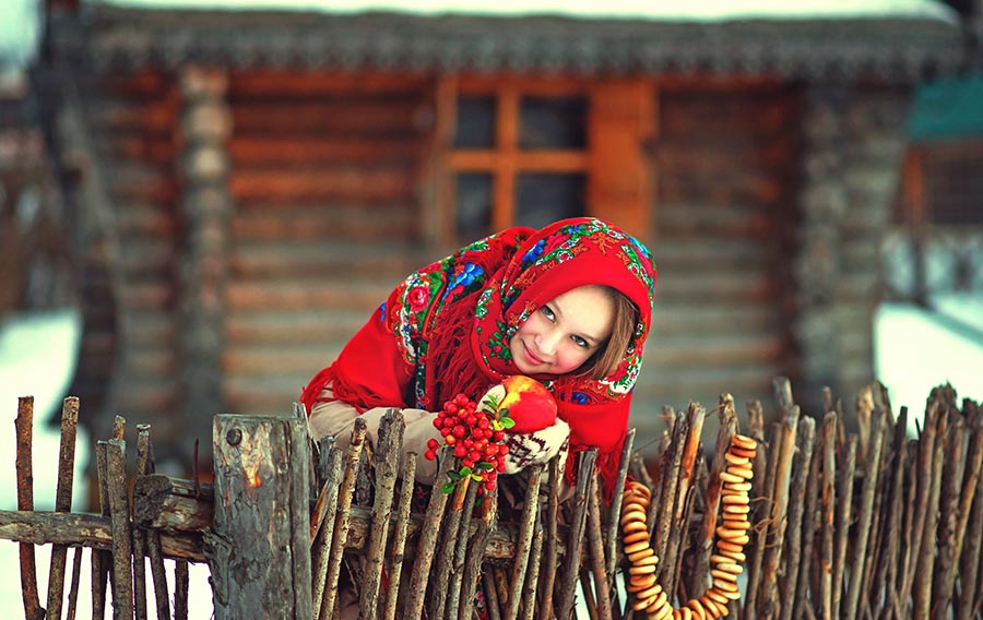 Sexy girl Women in Slavic costumes in Tabriz