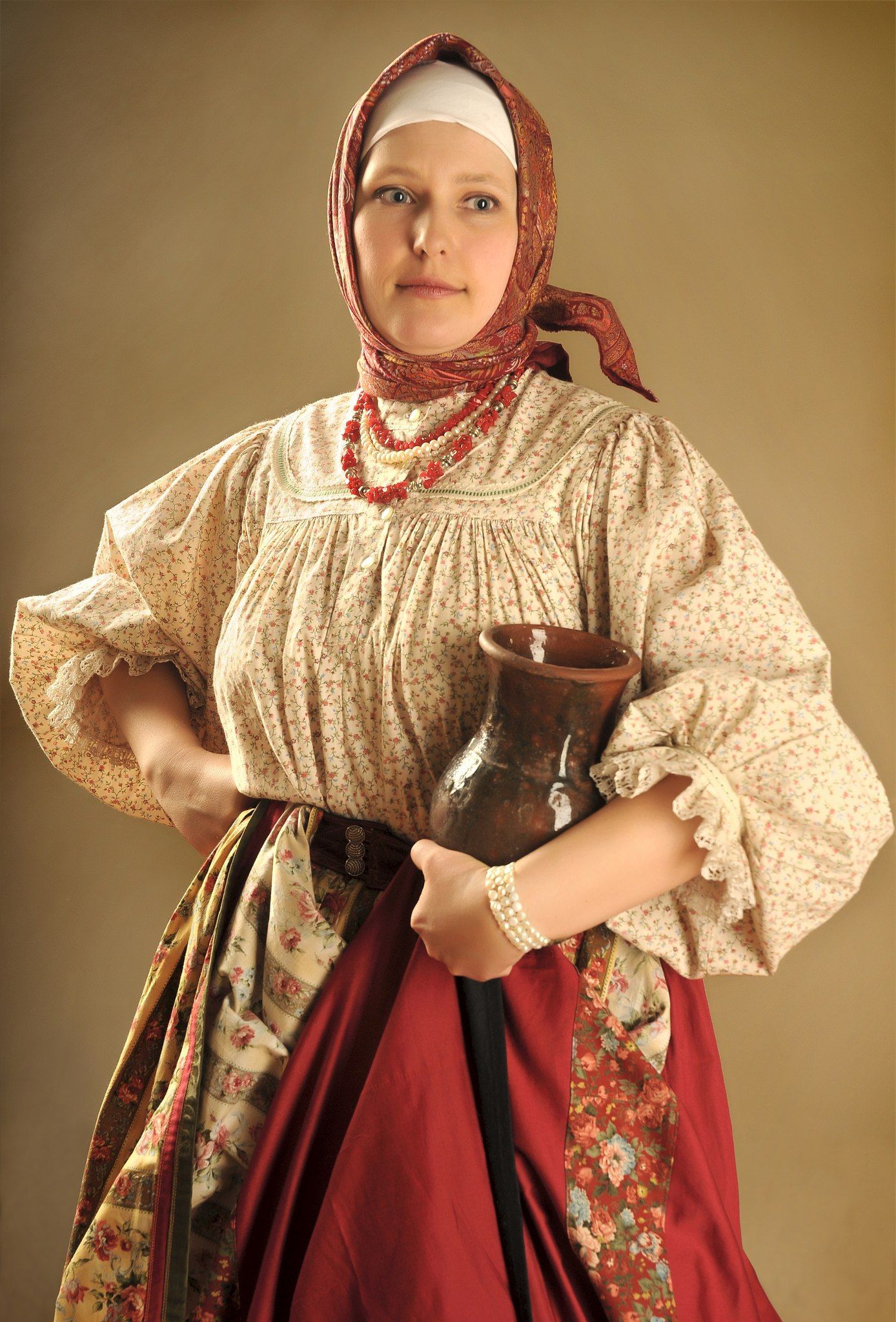 Girls in Slavic costumes in Tabriz